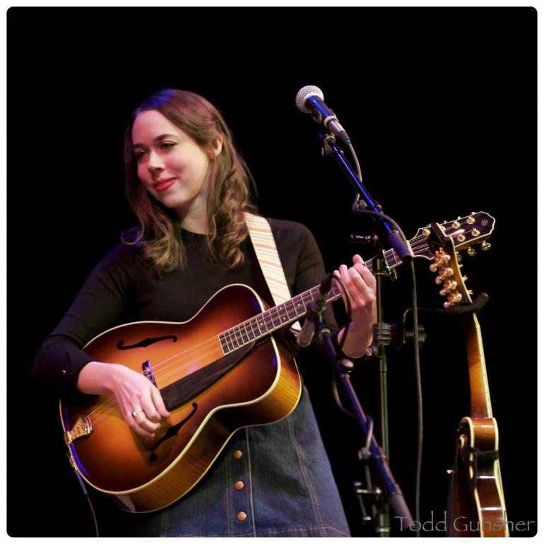 Sarah Jarosz - No Depression