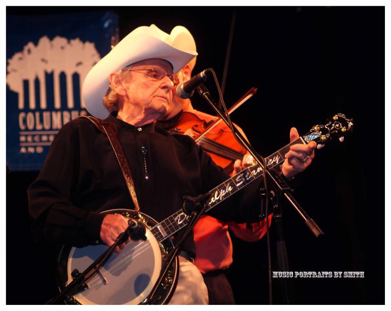 Dr. Ralph Stanley shows how Claw-Hammer banjo style is done - No Depression